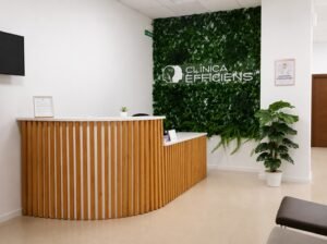 Recepción de Clínica Efficiens, centro de tratamiento de adicciones en Córdoba